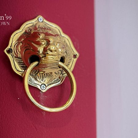 Belivin99 Residence Chinatown Bangkok Buitenkant foto